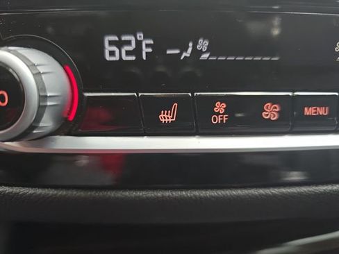 Used 2019 BMW 540i RWD image 39