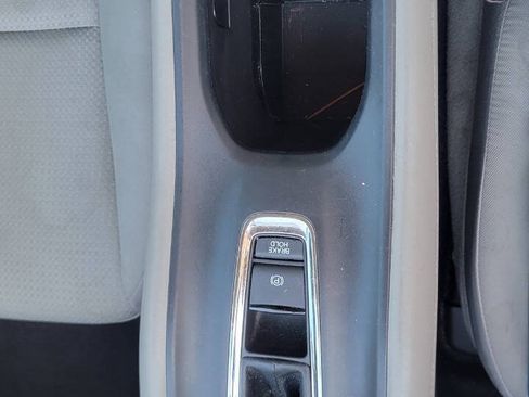 Used 2019 Honda HR-V LX image 32