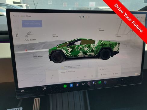 Used 2024 Tesla Cybertruck AWD Crew Cab image 7