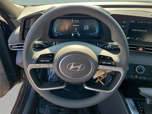 New 2026 Hyundai Elantra SE image 22