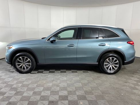 Used 2026 Mercedes-Benz GLC 300 4MATIC image 2