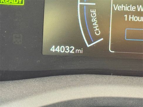 Used 2025 Toyota Camry LE image 20