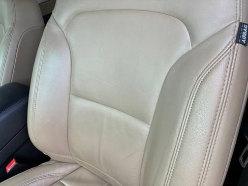 Used 2016 Ford Explorer XLT w/ Equipment Group 202A AWD/4WD image 15