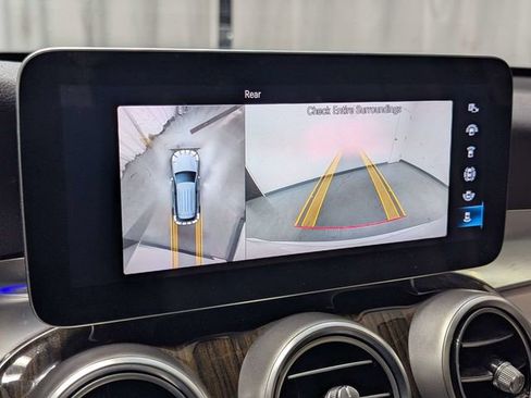 Used 2020 Mercedes-Benz GLC 300 w/ Parking Assistance Package image 14