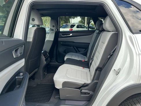 New 2026 Volkswagen Atlas Cross Sport SEL R-Line image 44