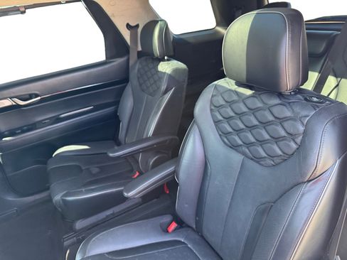 Used 2021 Hyundai Palisade Limited w/ Cargo Package image 16