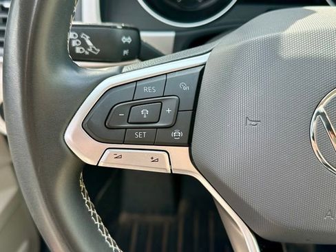 Used 2021 Volkswagen Atlas SE w/ Panoramic Sunroof Package image 36