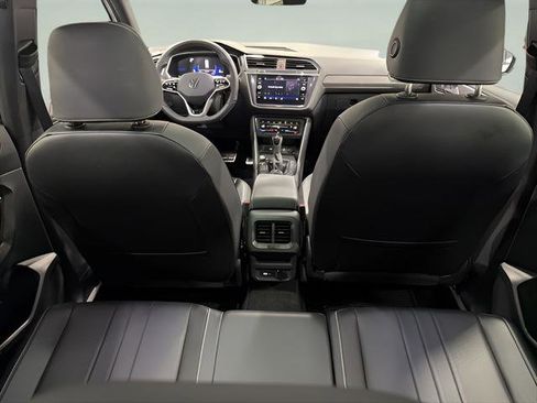 Used 2024 Volkswagen Tiguan SE R-Line FWD image 34
