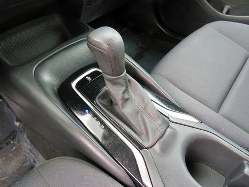 Used 2023 Toyota Corolla LE image 26