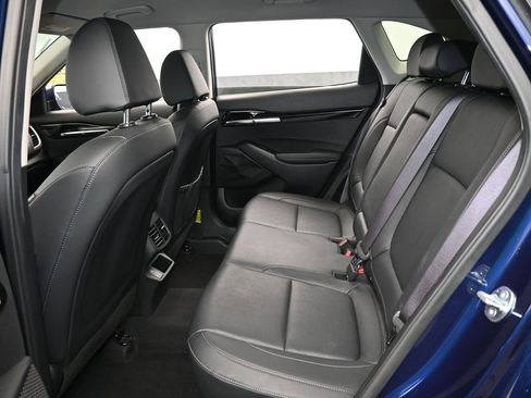 Used 2024 Kia Seltos EX image 32