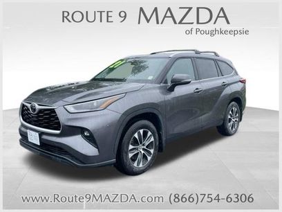 Used 2021 Toyota Highlander XLE