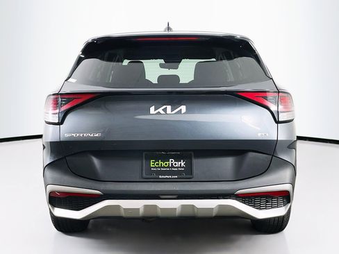Used 2024 Kia Sportage LX image 7