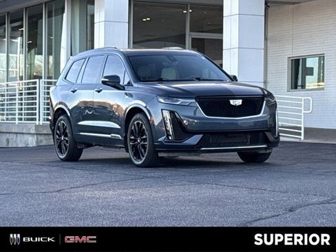 Used 2021 Cadillac XT6 Sport image 1
