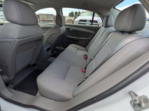 Used 2009 Chevrolet Malibu Hybrid FWD image 19