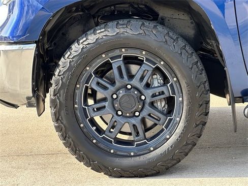 Used 2014 Toyota Tundra SR5 image 11
