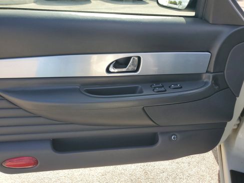 Used 2002 Ford Thunderbird image 19
