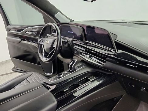 Used 2023 Cadillac Escalade ESV V w/ Heavy-Duty Trailer Package image 59