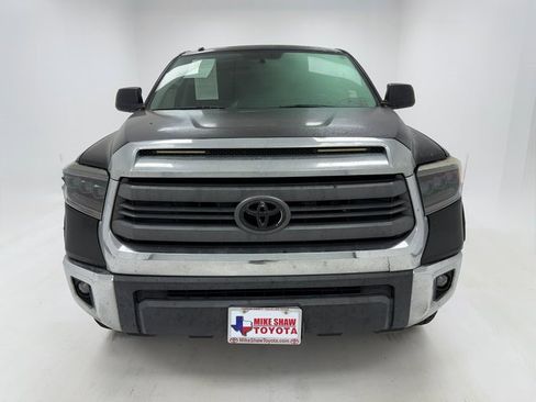 Used 2014 Toyota Tundra SR5 w/ SR5 Upgrade Package image 3
