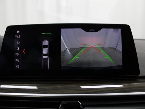 Used 2019 BMW 530i w/ Convenience Package image 46