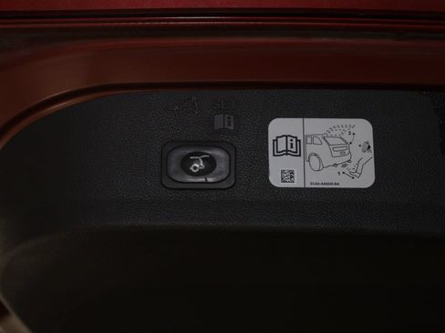 Used 2017 Ford Escape Titanium w/ Equipment Group 301A FWD image 31