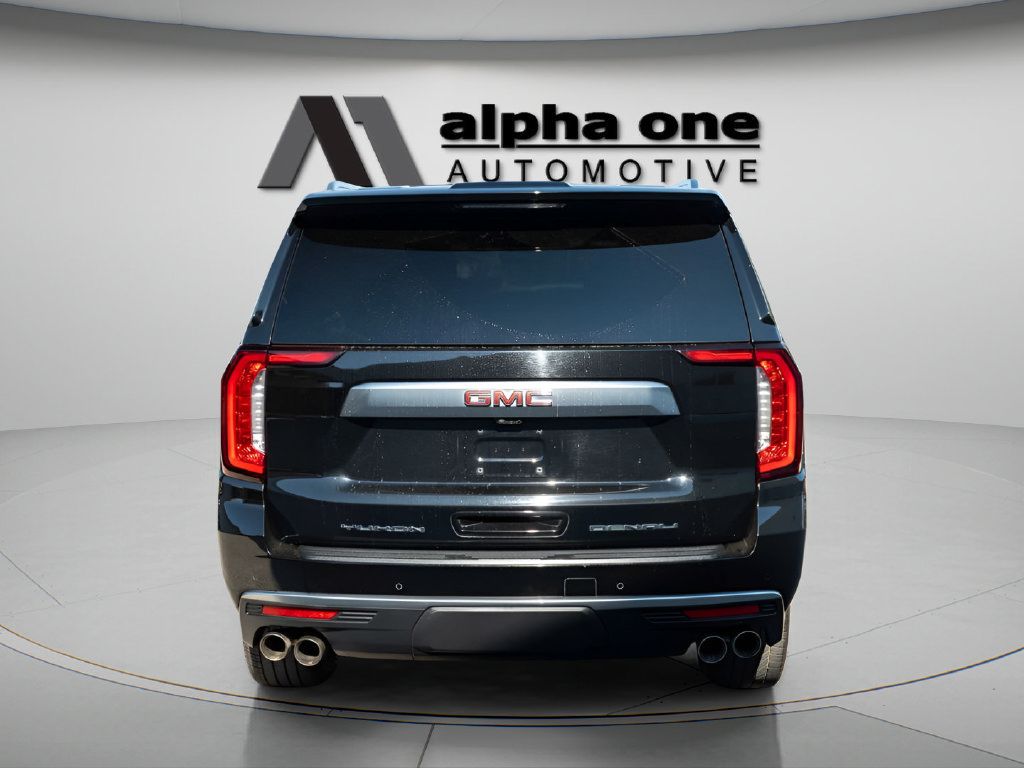 Used 2024 GMC Yukon XL Denali w/ Denali Reserve Package RWD image 8