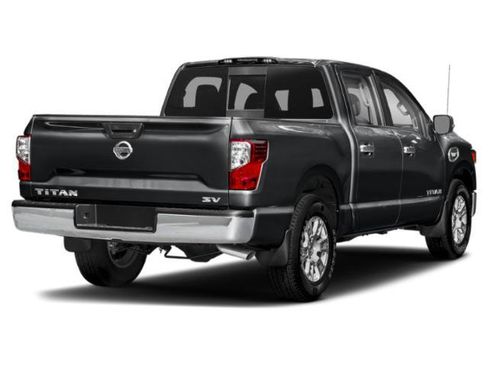 Used 2019 Nissan Titan SV w/ SV Convenience Package image 2