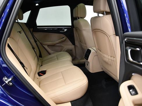 Used 2025 Porsche Macan image 51