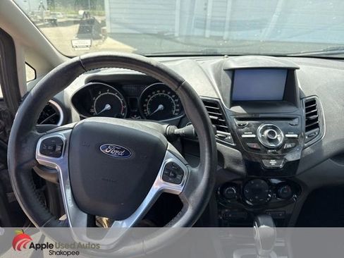Used 2014 Ford Fiesta Titanium FWD image 9