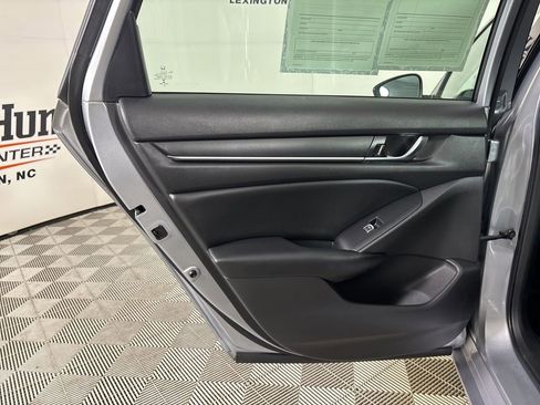 Used 2022 Honda Accord LX image 19