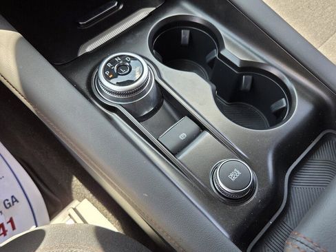 Used 2025 Ford Explorer Active RWD image 23
