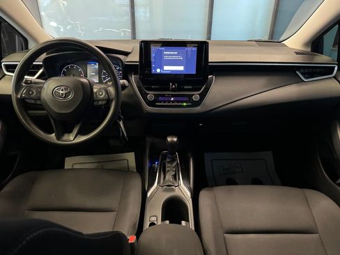 Used 2023 Toyota Corolla LE FWD image 9