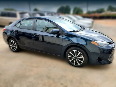 Used 2018 Toyota Corolla LE w/ Carpet Mat Package (TMS) FWD image 20