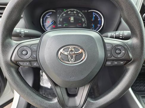 Certified 2025 Toyota RAV4 XLE image 20
