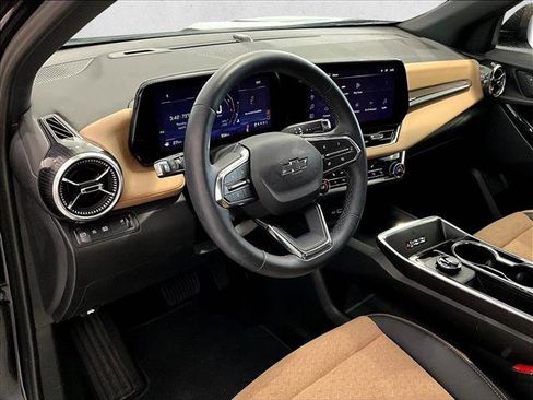 Used 2026 Chevrolet Equinox ACTIV image 14