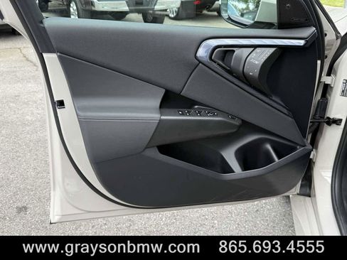 Used 2025 BMW X3 xDrive30i w/ Premium Package image 14