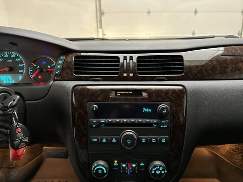 Used 2013 Chevrolet Impala LT image 27