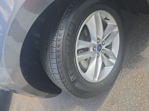 Used 2016 Ford Edge SEL FWD image 31