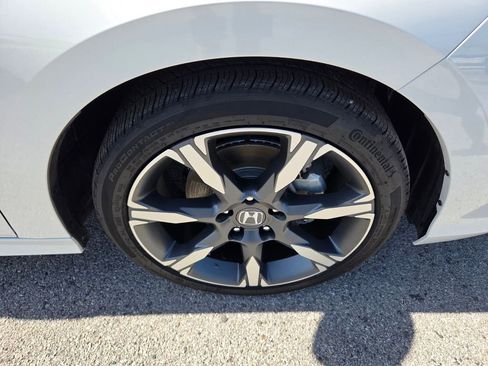 Used 2025 Honda Civic Sport Touring image 21