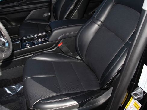 Certified 2022 Lincoln Corsair AWD w/ Equipment Group 101A image 18