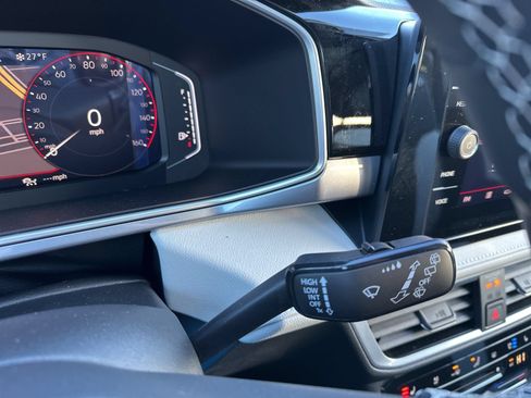 New 2026 Volkswagen Taos SEL AWD/4WD image 35