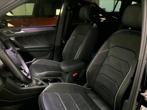 Used 2023 Volkswagen Tiguan SEL R-Line AWD/4WD image 10