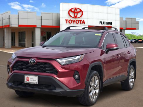 Used 2024 Toyota RAV4 XLE Premium image 2