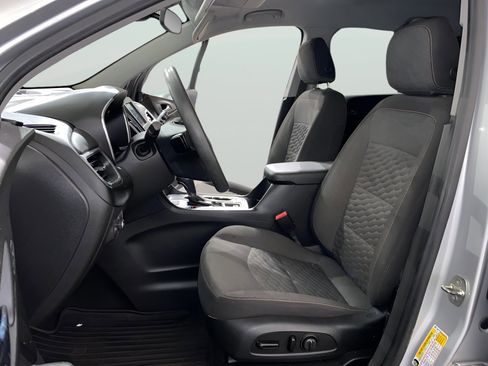 Used 2020 Chevrolet Equinox LT image 31