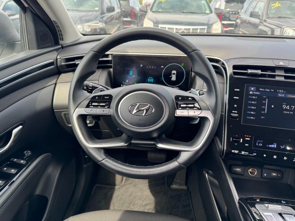Certified 2022 Hyundai Tucson SEL AWD/4WD image 12