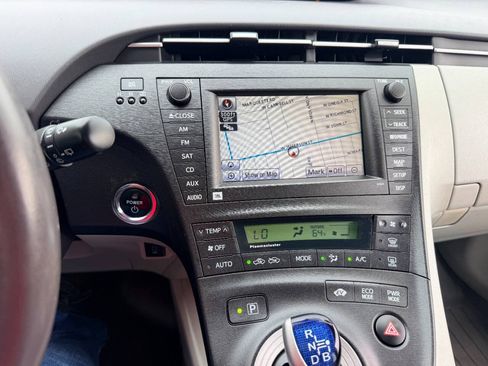 Used 2010 Toyota Prius Five w/ Advanced Technology Pkg FWD image 35