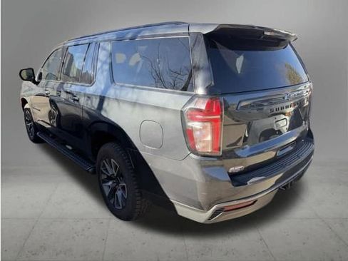 Used 2022 Chevrolet Suburban Z71 image 6