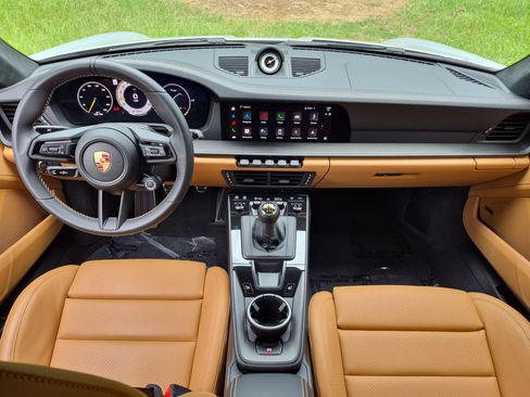 Certified 2025 Porsche 911 GT3 RWD image 20