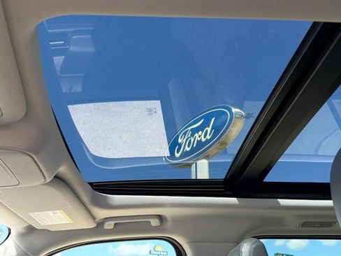 Used 2025 Ford Expedition Active AWD/4WD image 30
