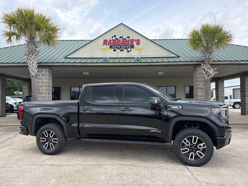 Used 2025 GMC Sierra 1500 AT4 w/ AT4 Premium Package image 1