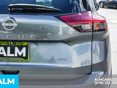 Used 2024 Nissan Rogue S AWD/4WD image 13